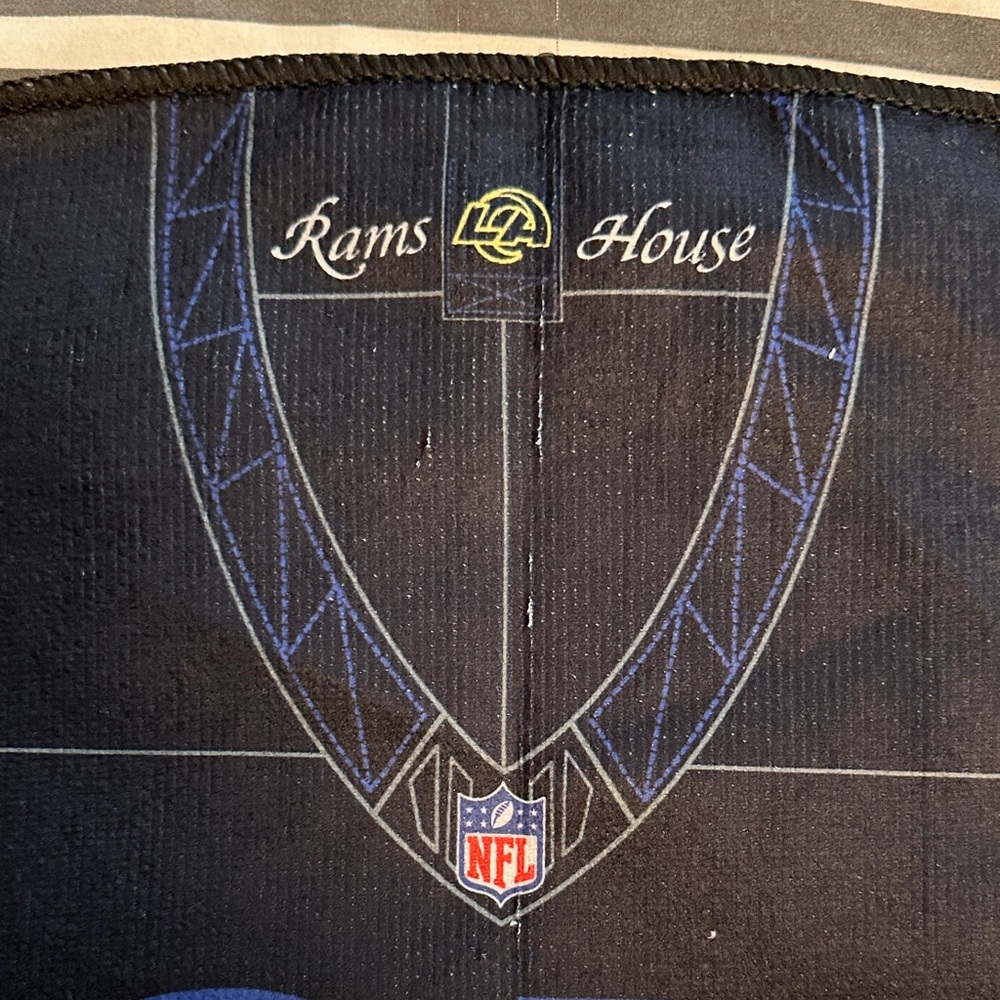 NFL ‘25 Rams Terry Rally Towel - Picture 2 of 3